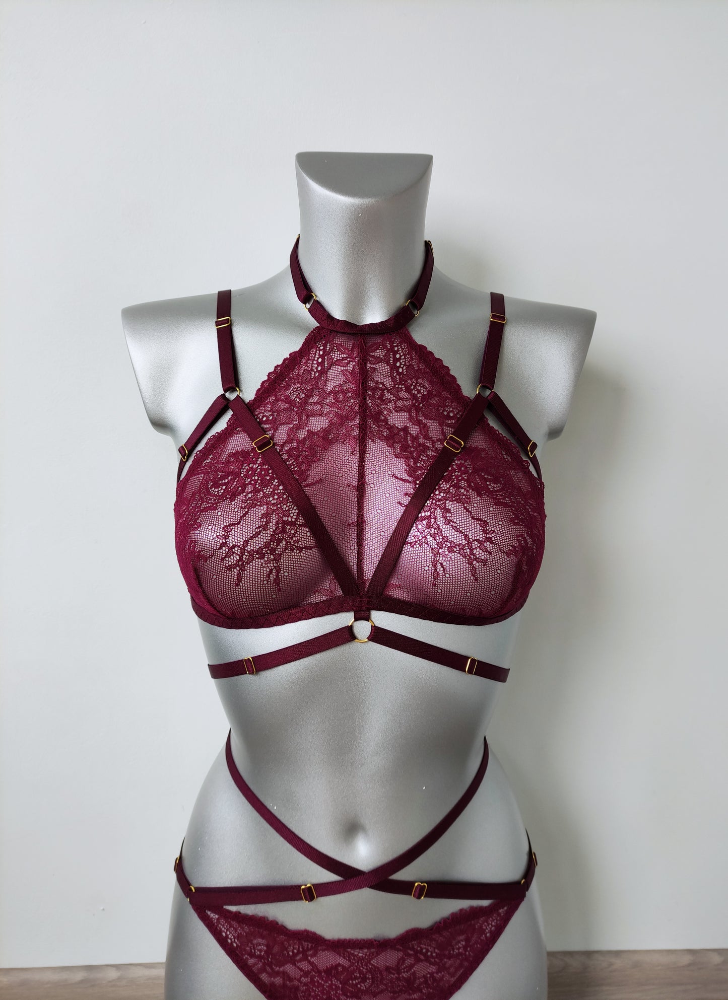 Drusilla - halter lace lingerie set woman