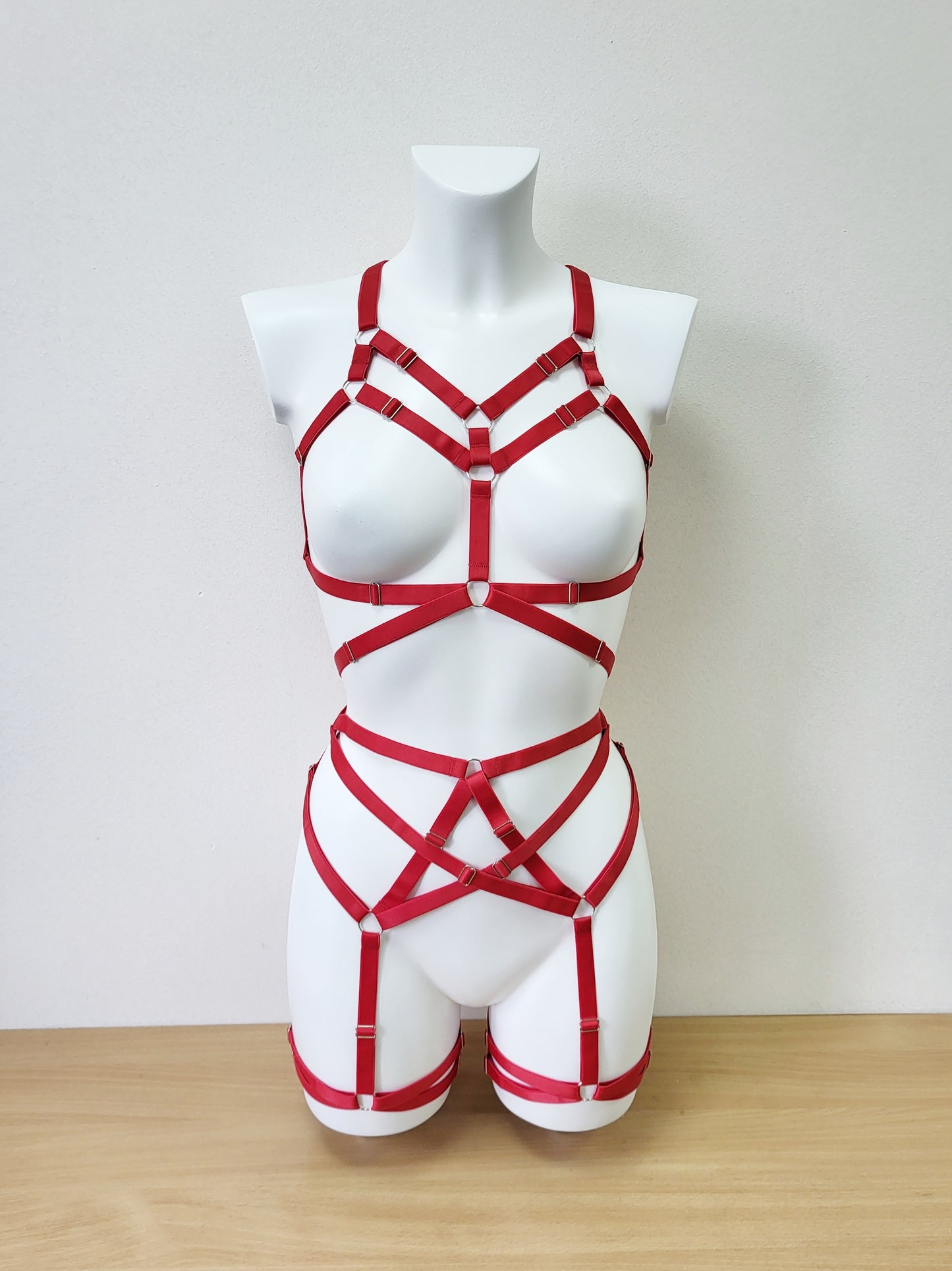 Sif - red woman lingerie harnesses set