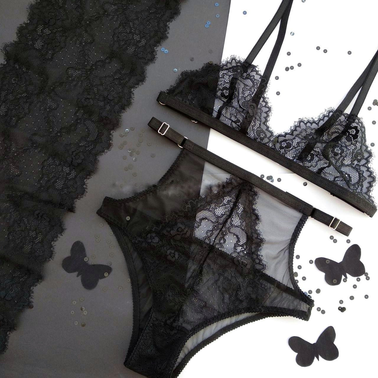 Delilah - black lace lingerie set with high wasited panties