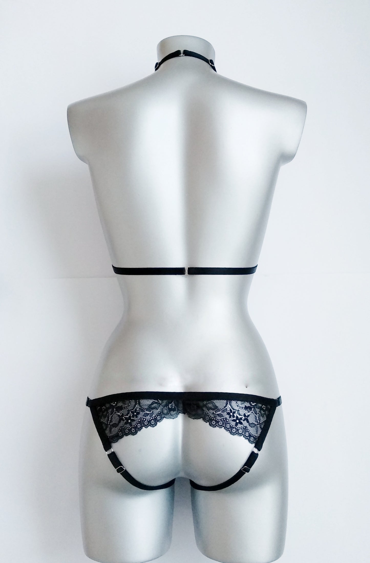 Cassiopea - black collar harness and open panties set