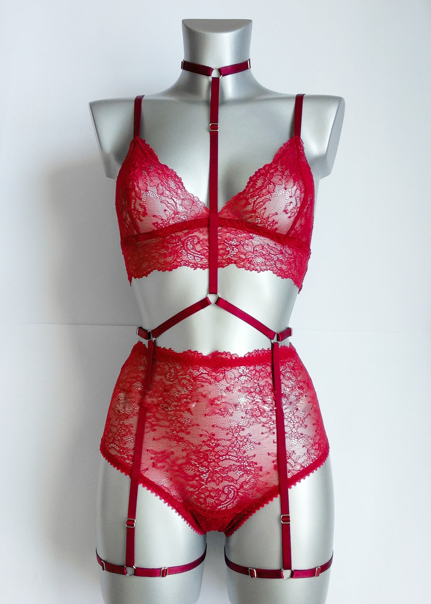 Viviane - red lace lingerie set with high panties and body harness