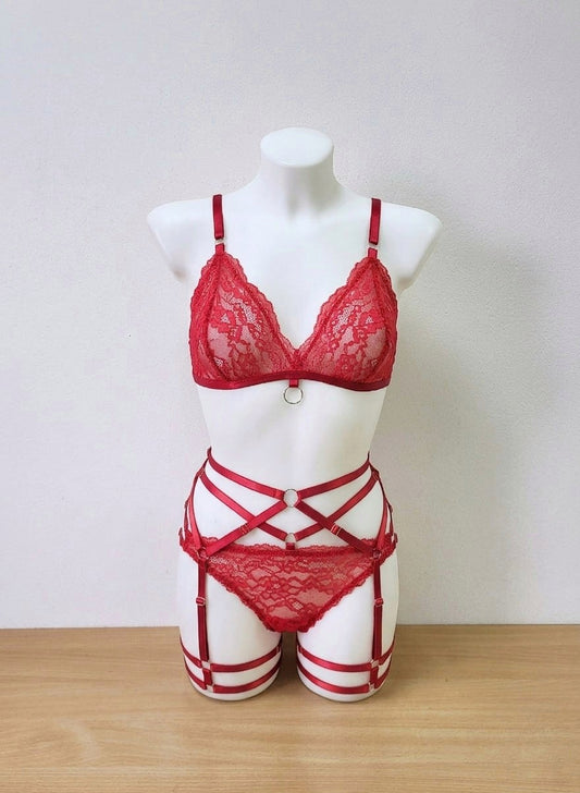 Isolde - red lace women bra and panty set