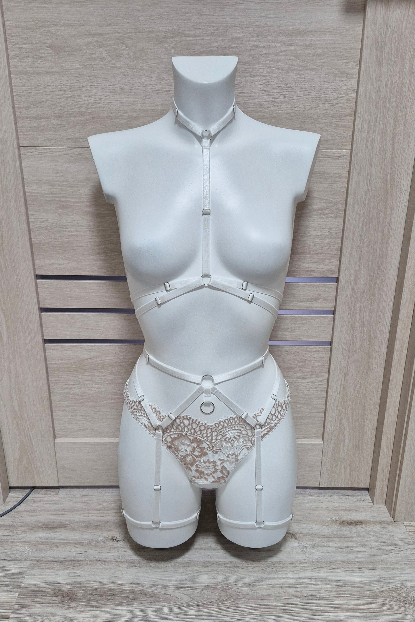 Kadlu - white lace see through lingerie set