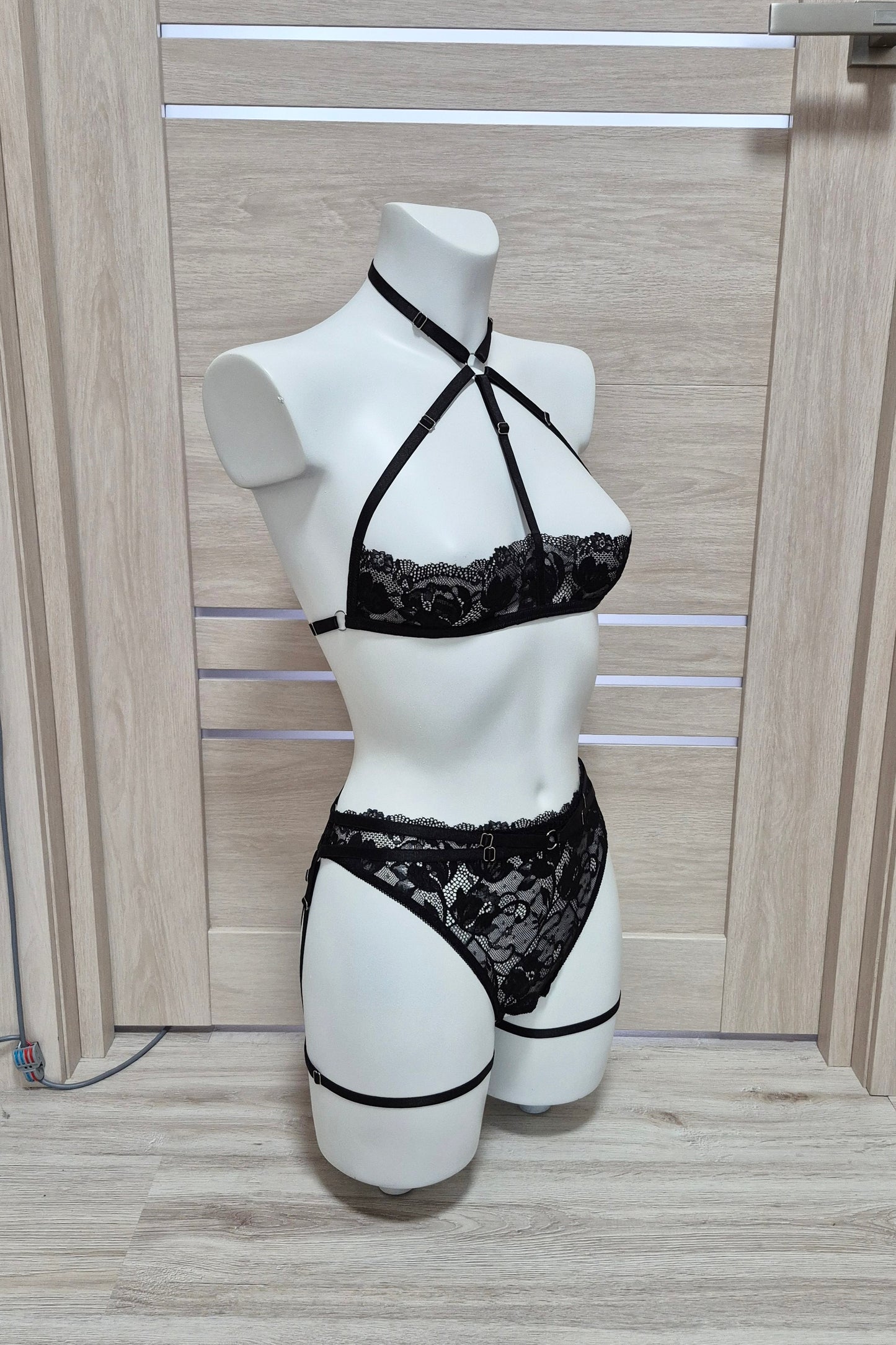 Laksmi - cupless bra and open crotch panties lace lingerie set