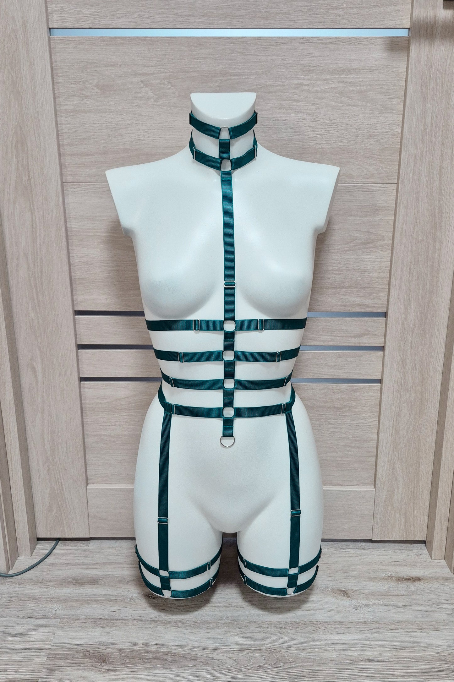 Sceleton - emerald green collar neck body harness