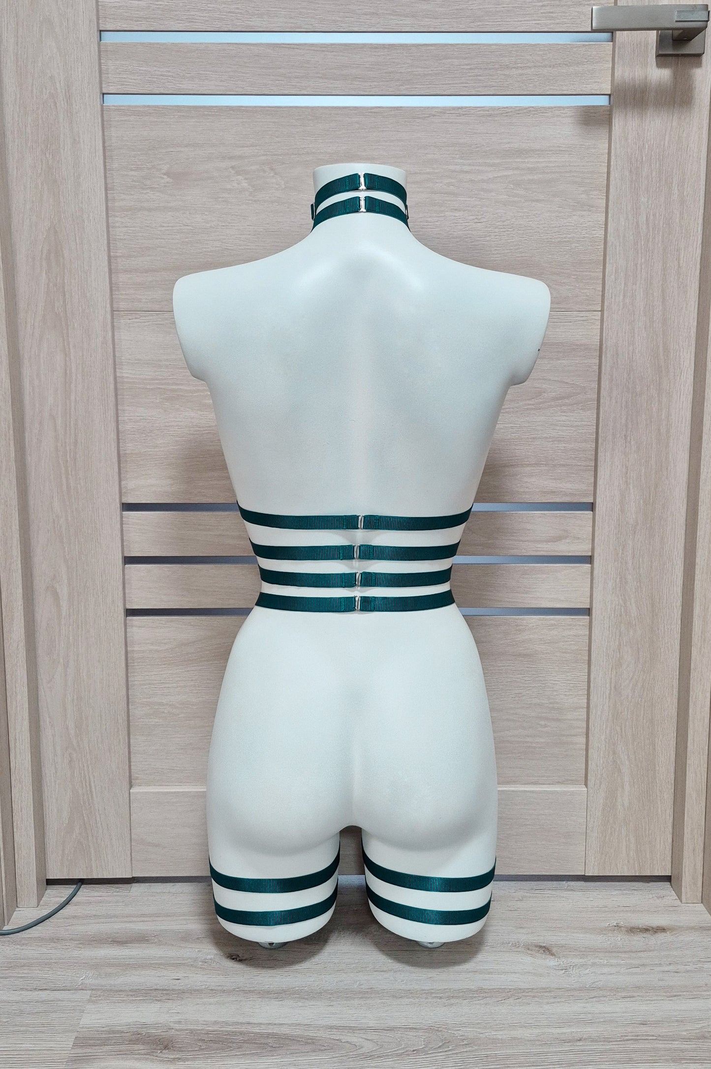 Sceleton - emerald green collar neck body harness