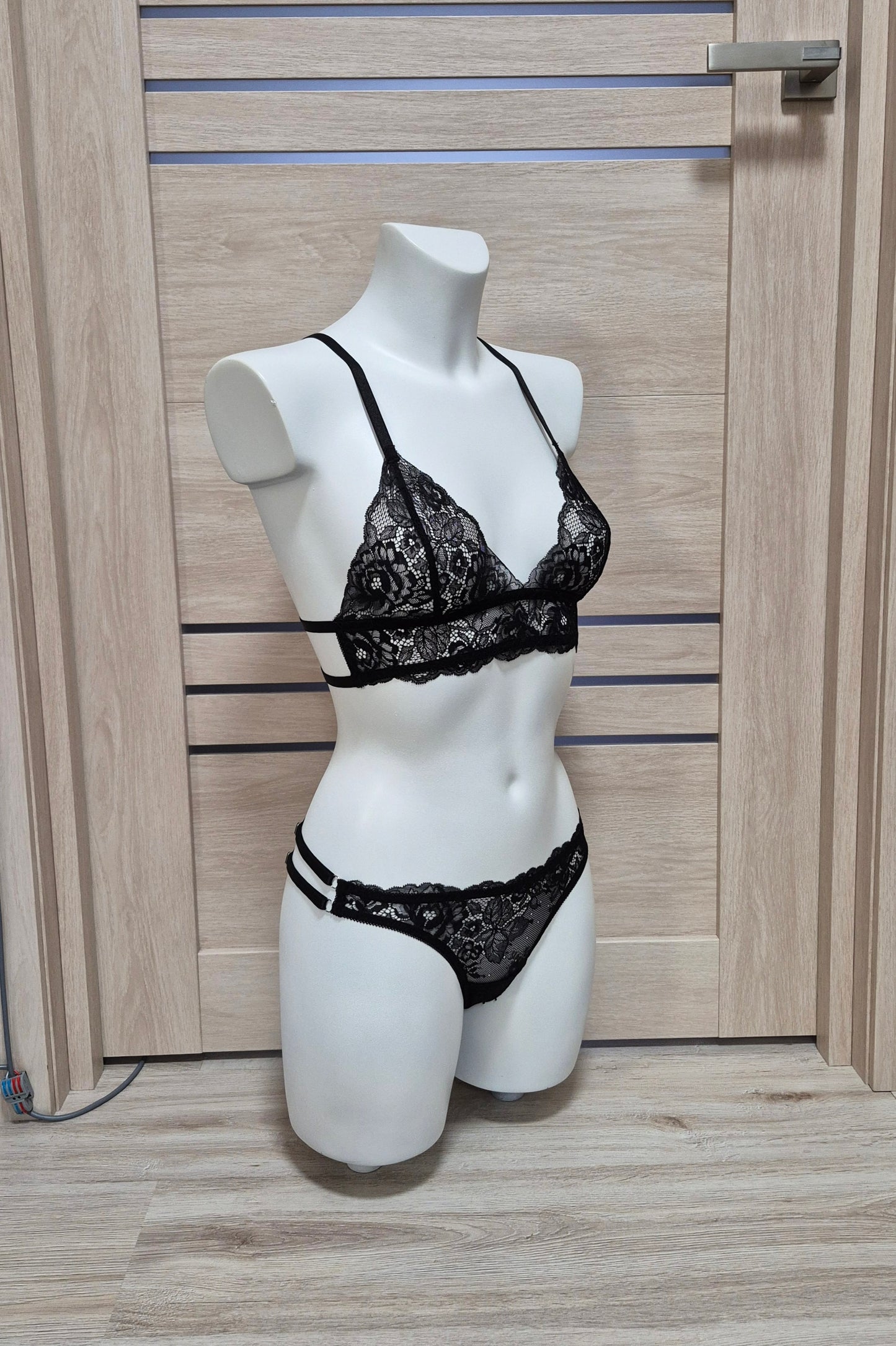 Buffy - black lace lingerie set female