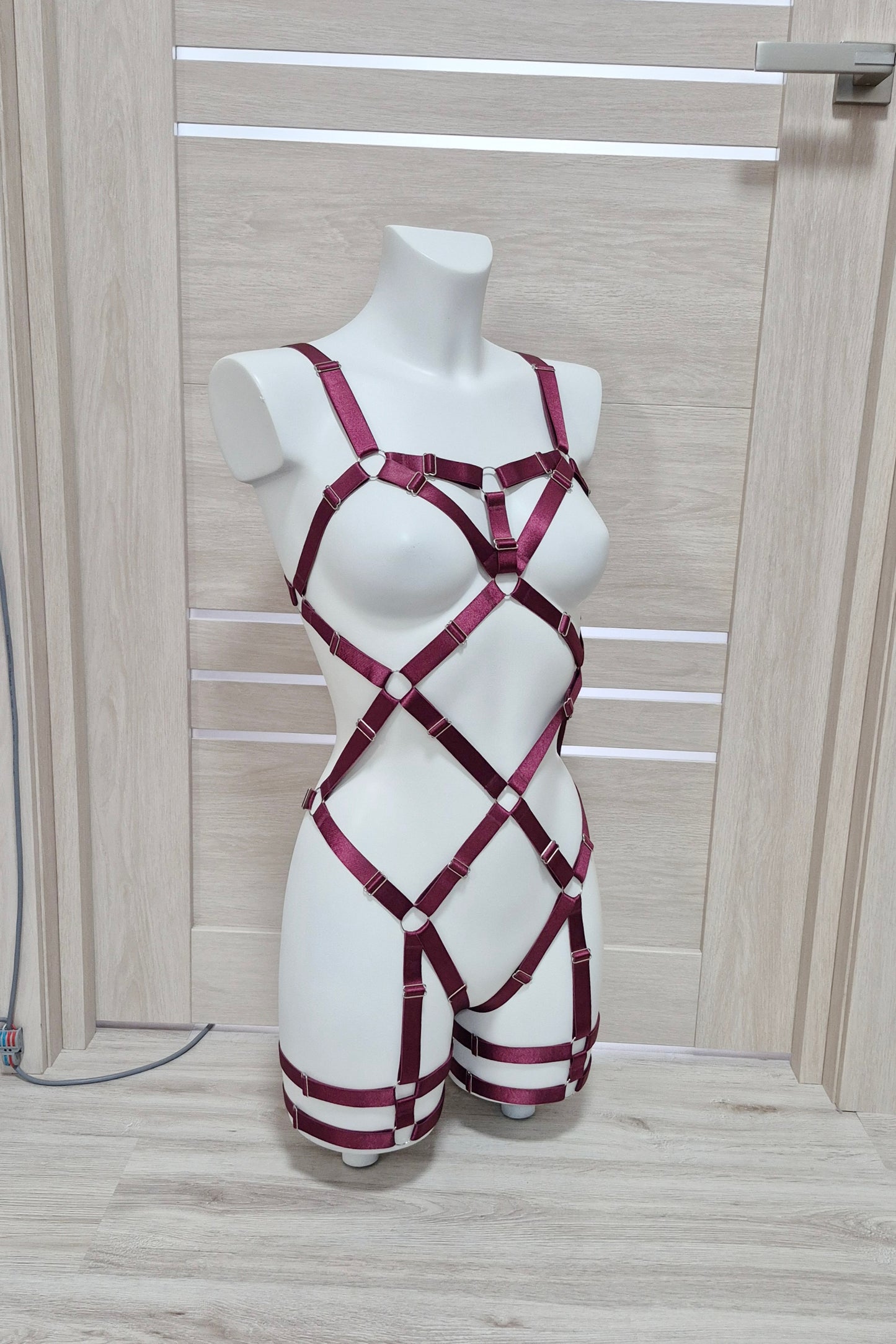 Urania - wine full body harness with leg garters