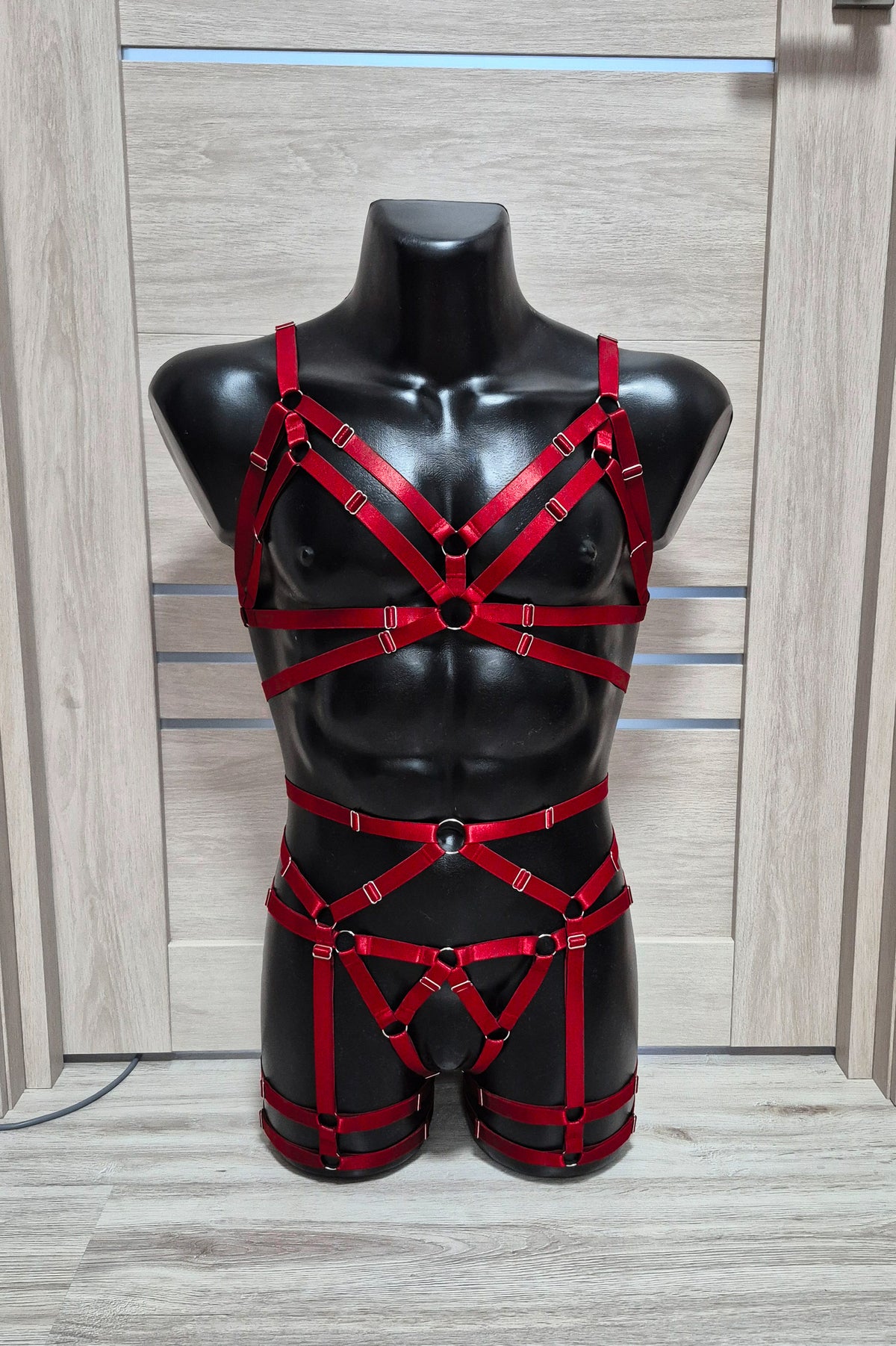 Fulla II men - red festival harness set