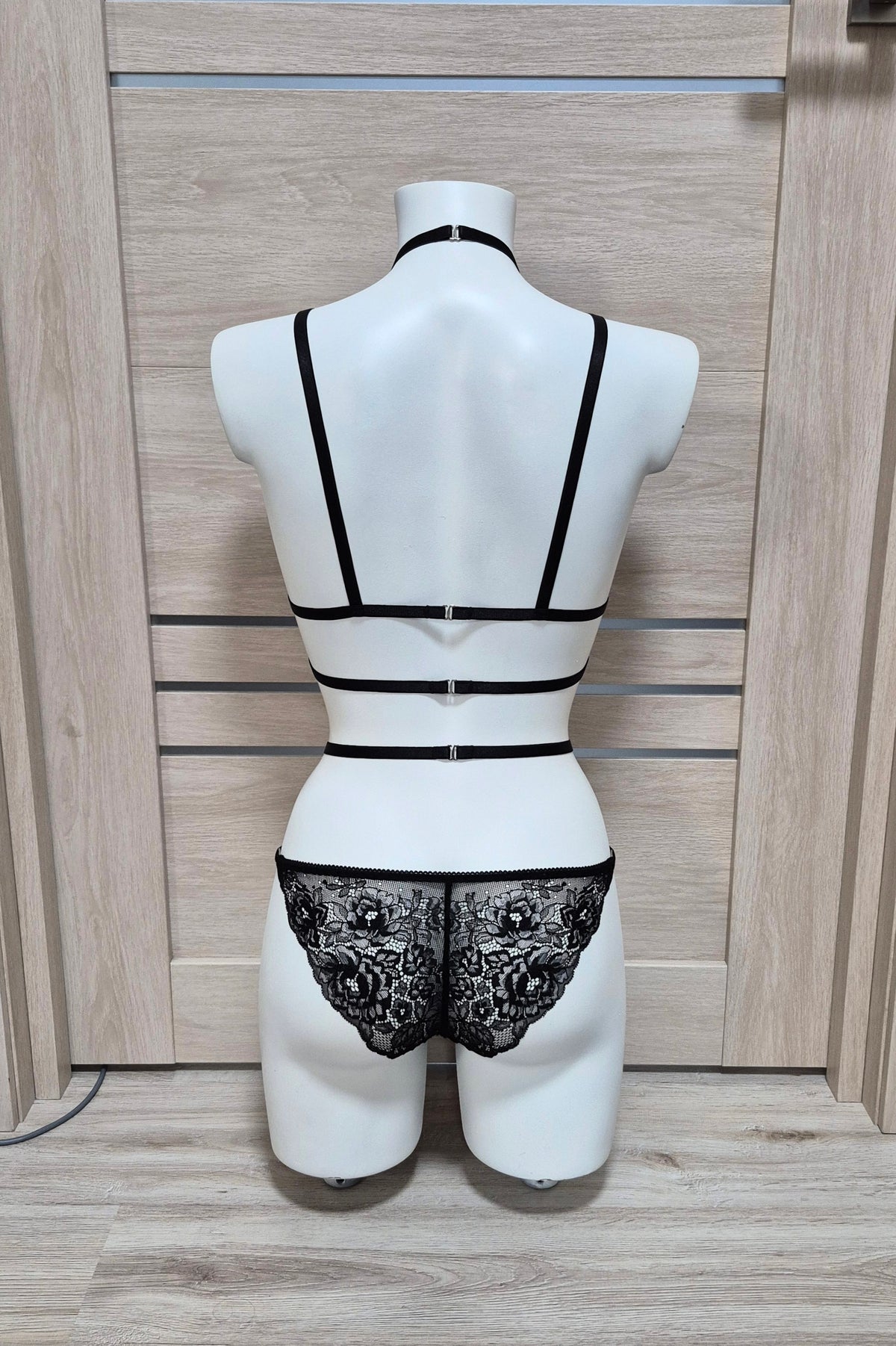 Drusilla - black halter lace lingerie set