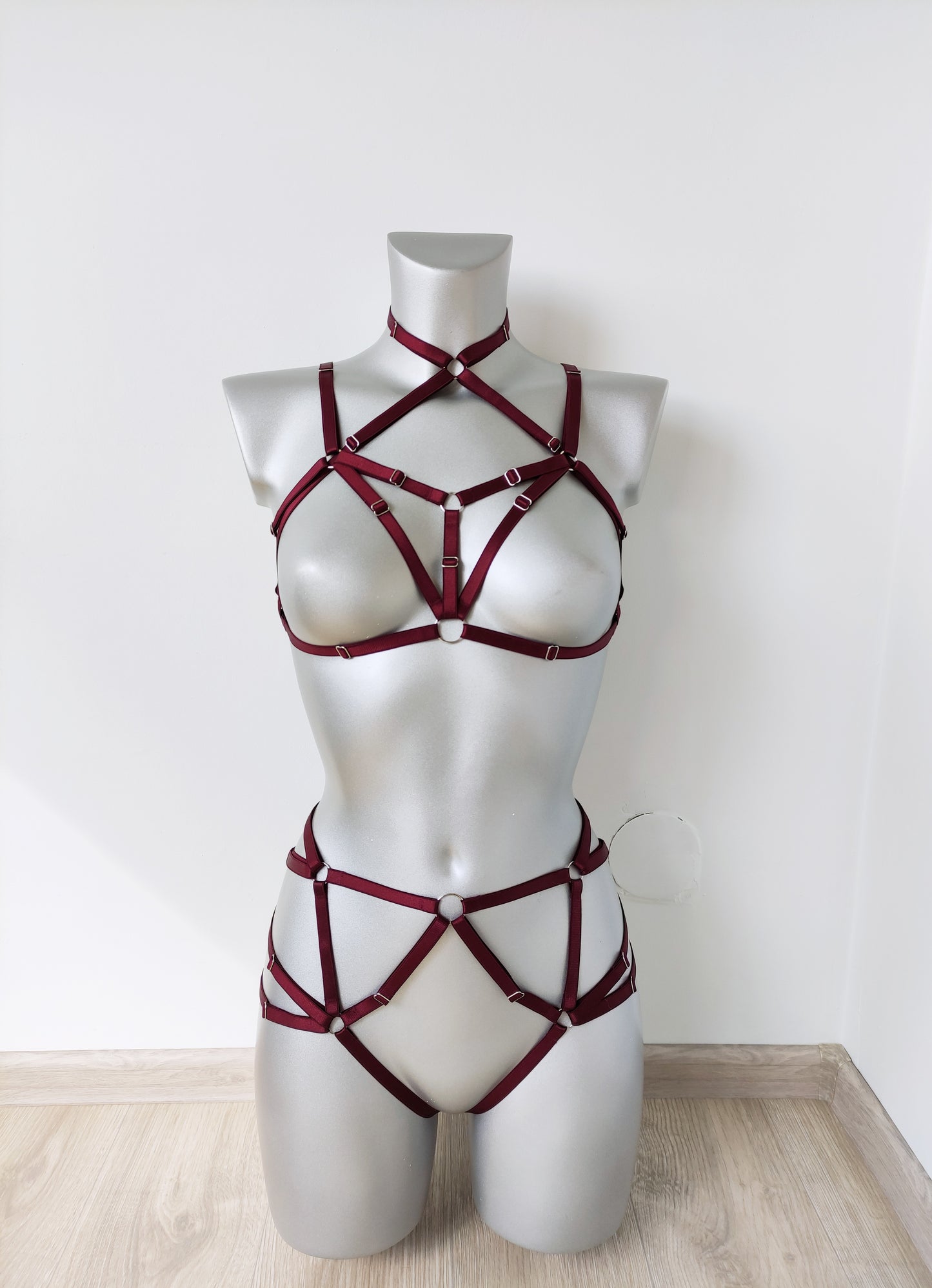 Saga III - wine harness lingerie set