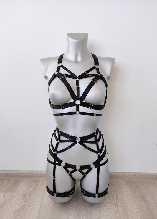 Chaos - black women leather harness set