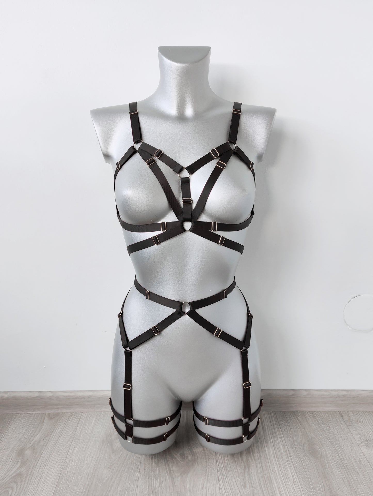 Lilith - handmade women harness set