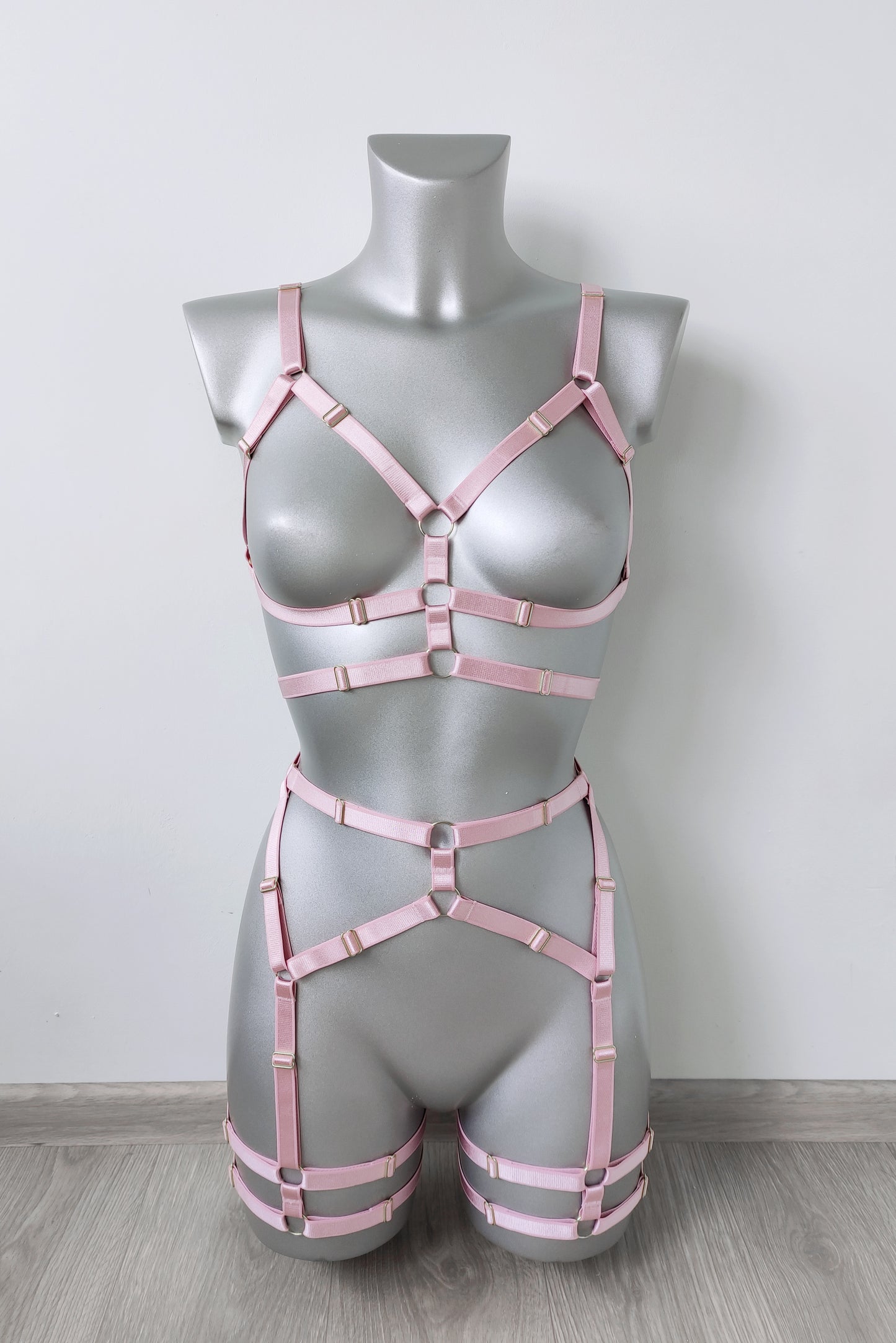 Zorya - pink women harness lingerie set with garter belt Eve&Shadow Zorya - pink women harness lingerie set with garter belt Eve&Shadow
