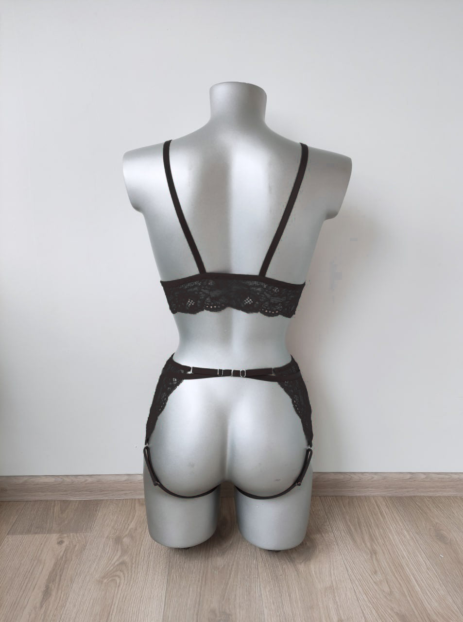 Freya - black lace crotchless women lingerie set